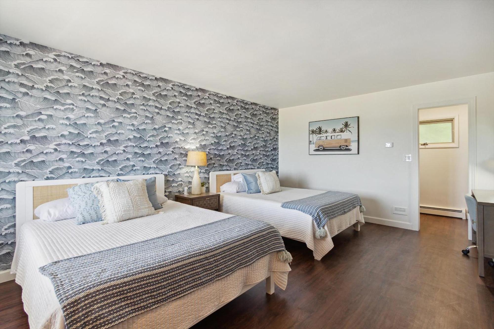 Self Check-In Lake Views Workspace 2 Queen Beds Villa Petoskey Eksteriør bilde